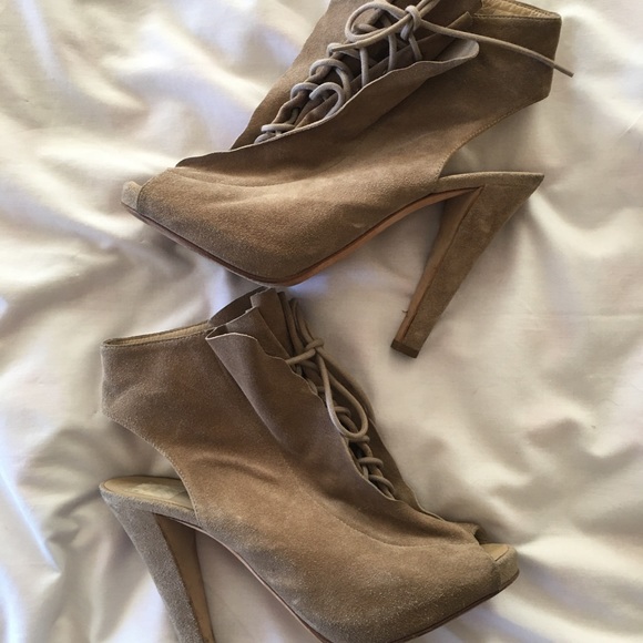 Giuseppe Zanotti for Thakoon suede ruffle booties - Picture 14 of 16